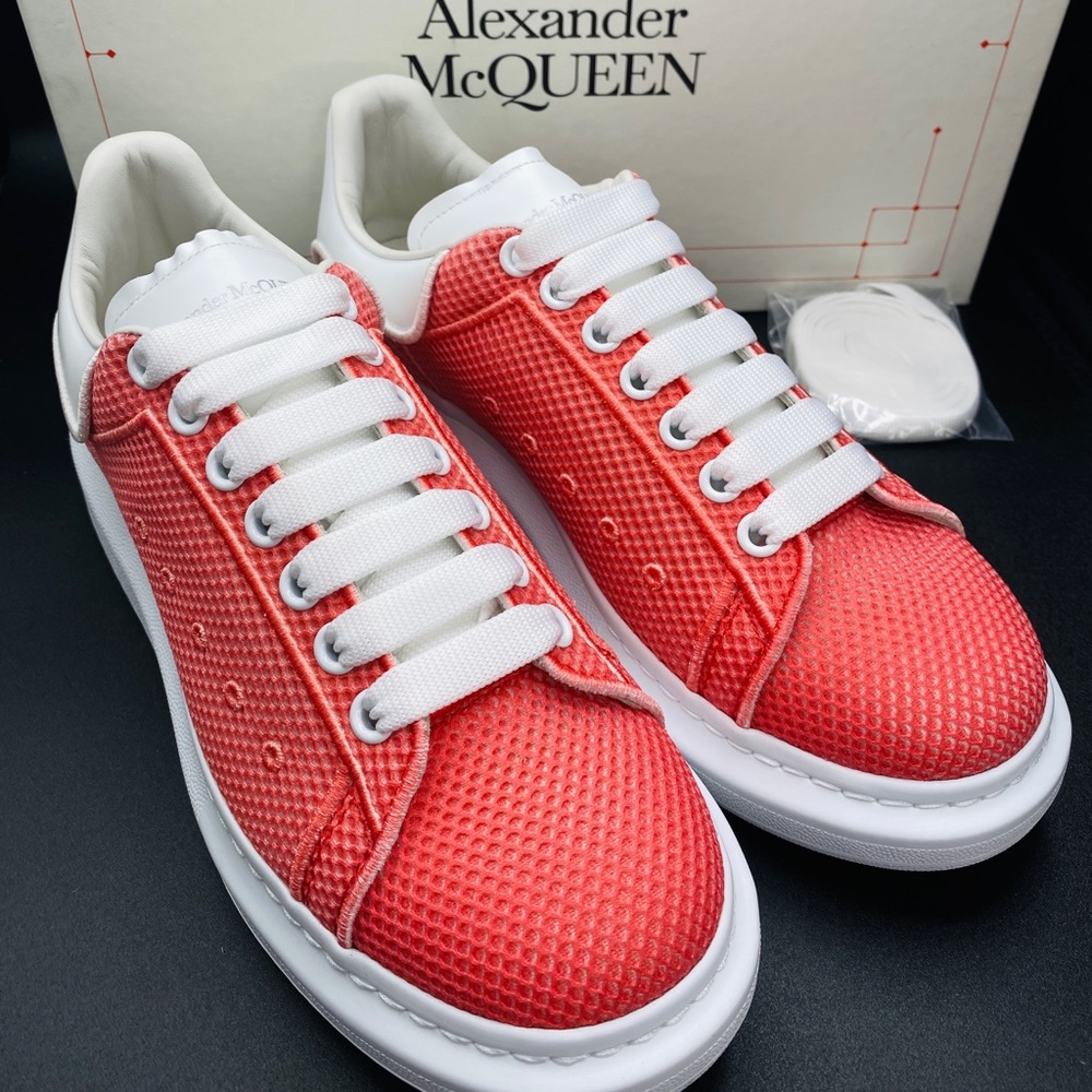 Alexander McQueen Men’s Oversize Sneakers Size 9.5 NWB AUTHENTIC - Picture 4 of 11